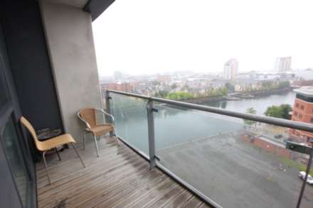 The Quays, Salford, Image 1