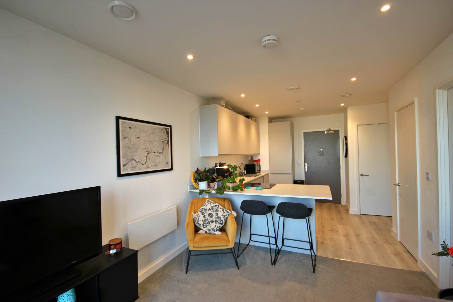 N01 Old Trafford, Image 4