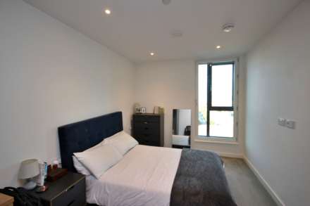 N01 Old Trafford, Image 6