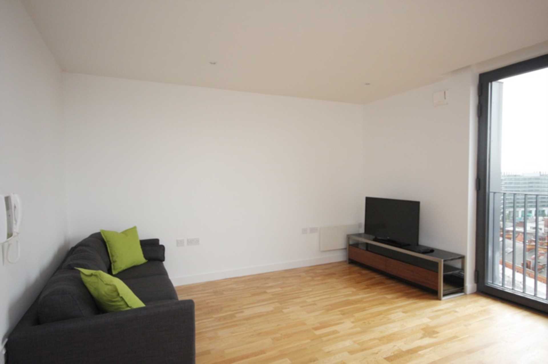 Piccadilly Place, Manchester, Image 1