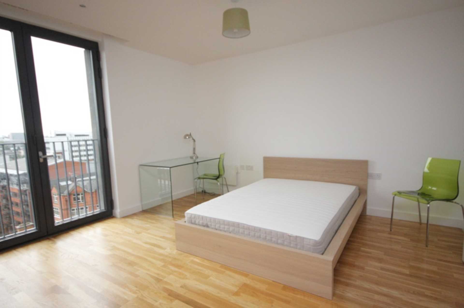 Piccadilly Place, Manchester, Image 2