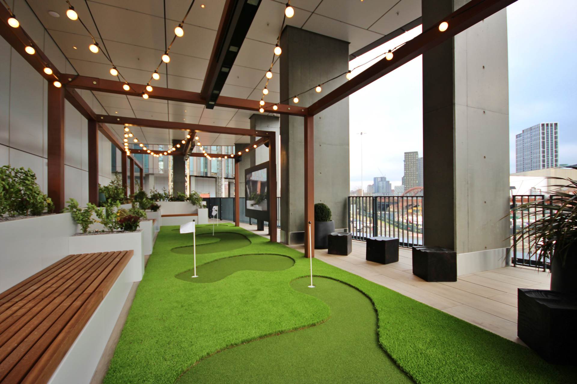 Vista River Gardens, Manchester, Image 9