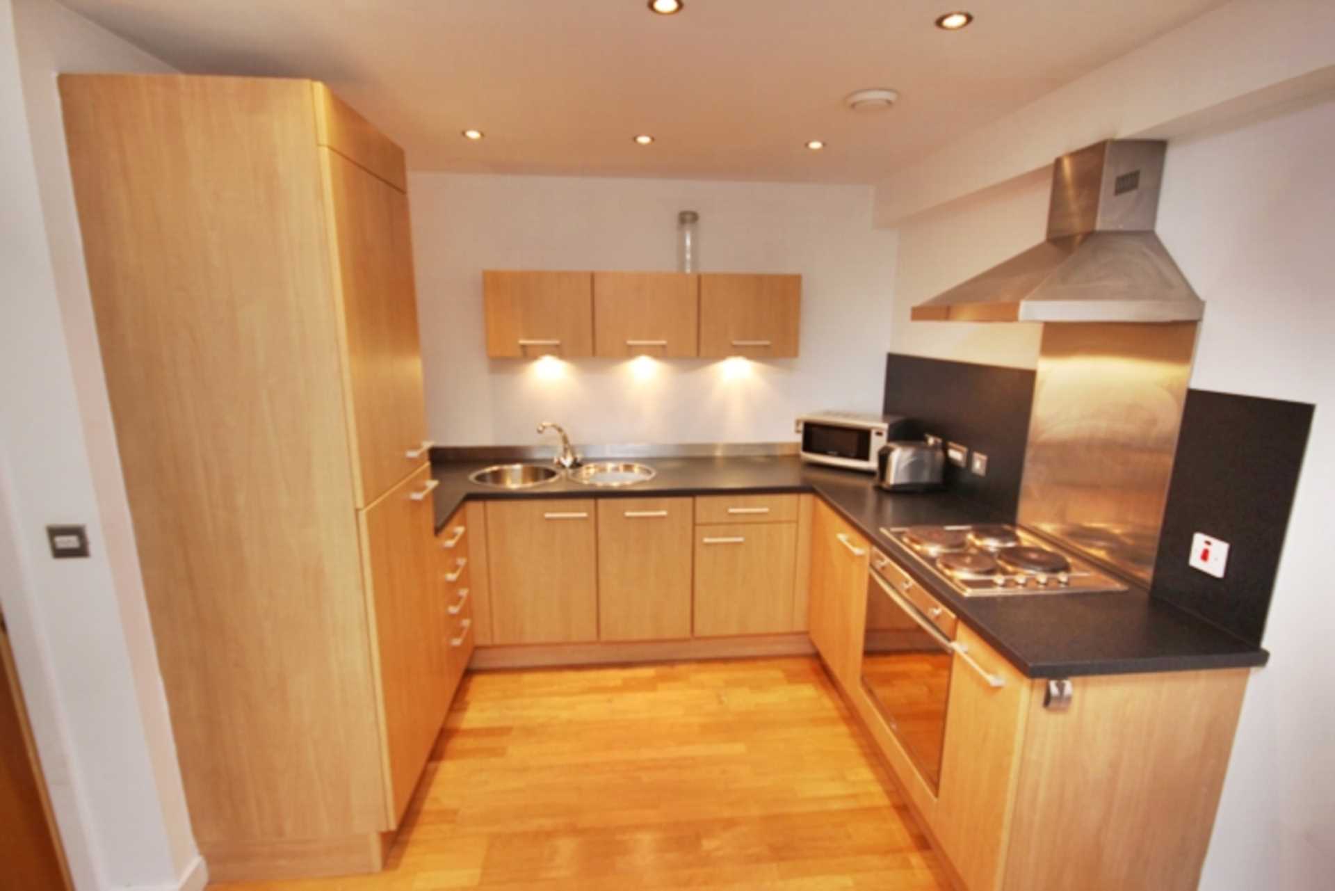 City Road East, Manchester, Image 3