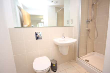 City Road East, Manchester, Image 5