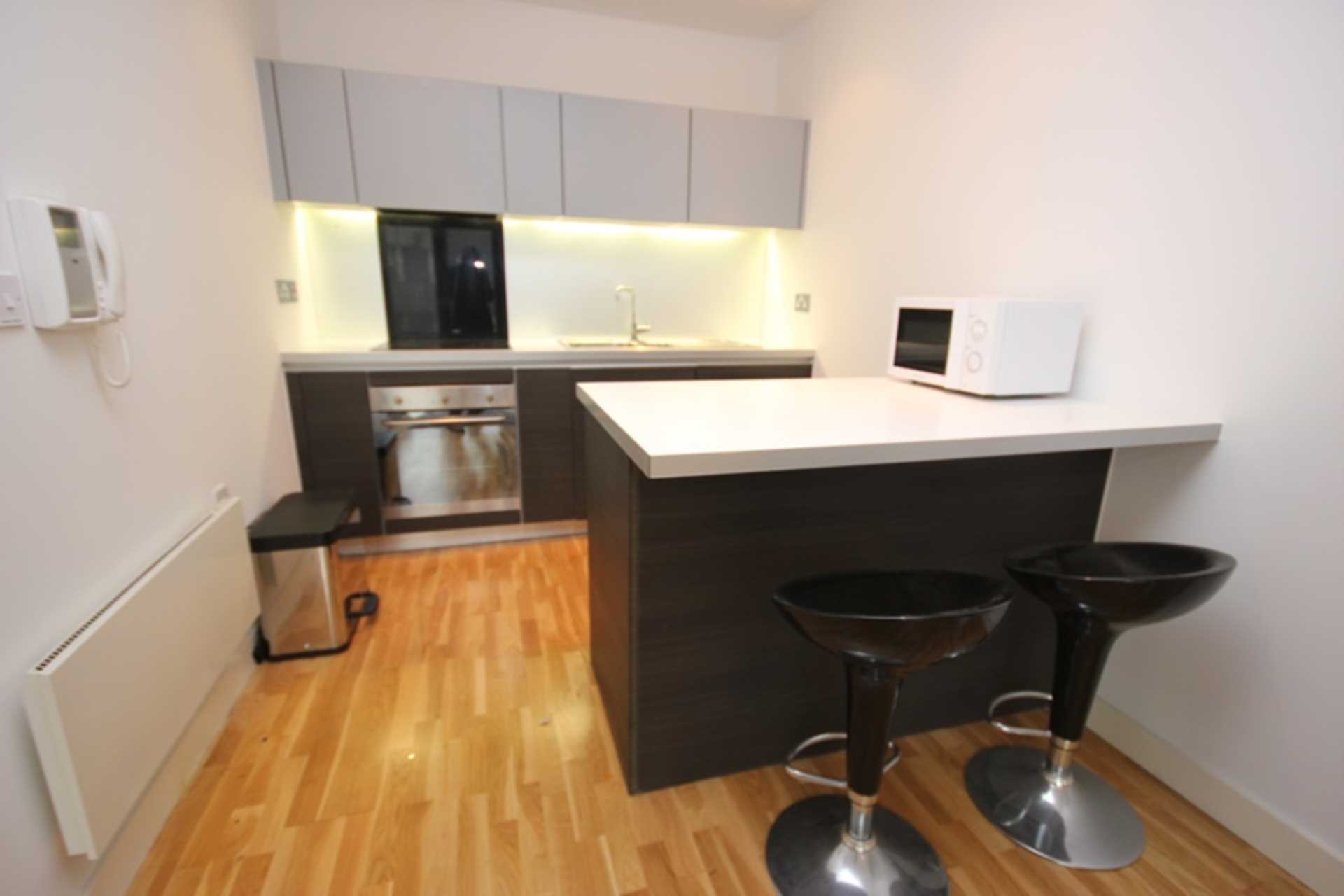 The Hub, Piccadilly Place, Manchester, Image 2