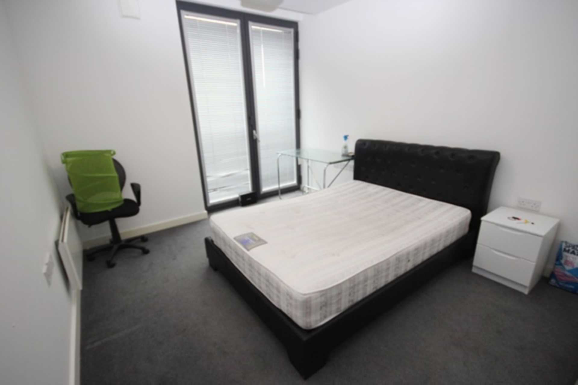 The Hub, Piccadilly Place, Manchester, Image 3