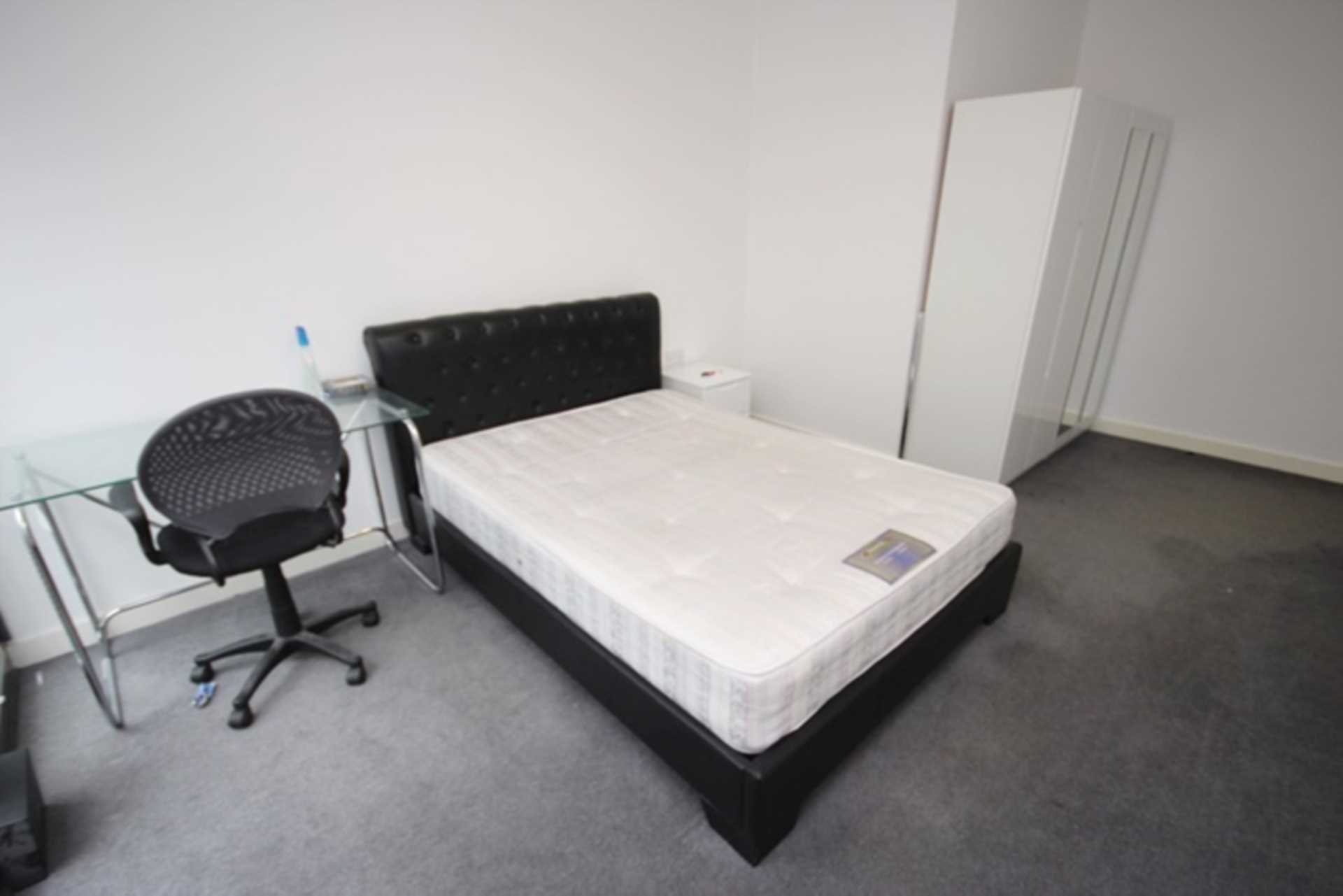 The Hub, Piccadilly Place, Manchester, Image 4