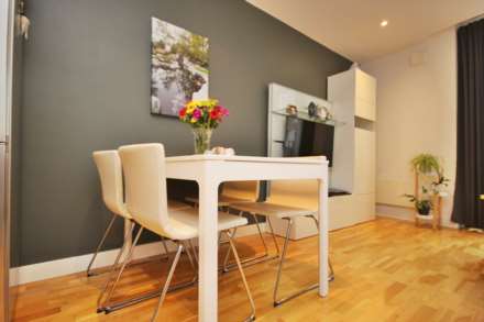 Piccadilly Place, Manchester, Image 4