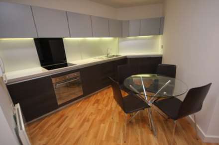 Piccadilly Place, Manchester, Image 8