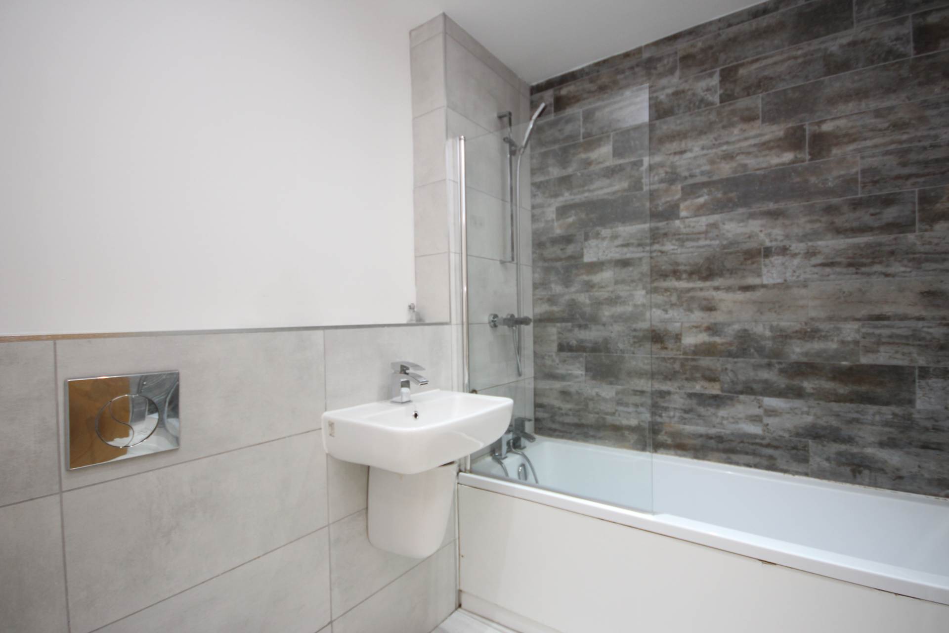 Crossbank, Salford, Image 5