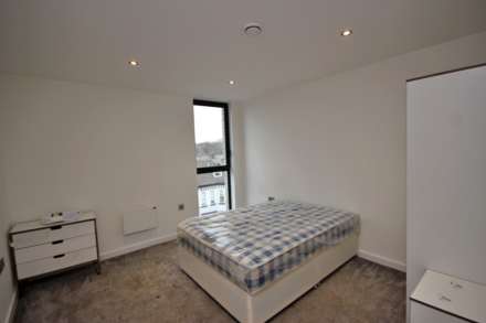 Crossbank, Salford, Image 4