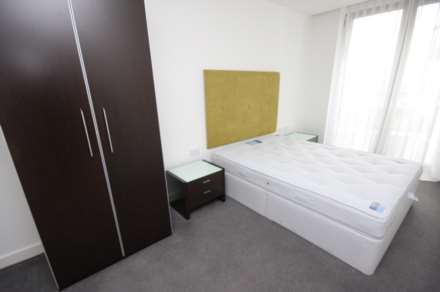 Piccadilly Place, Manchester, Image 3