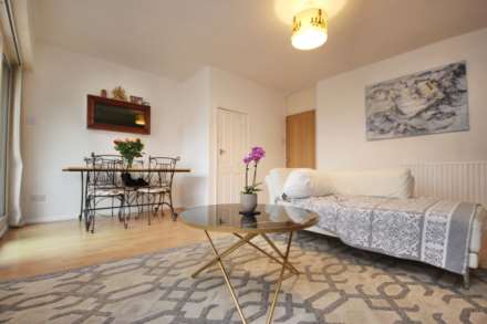 Lockton Close, Manchester, Image 18
