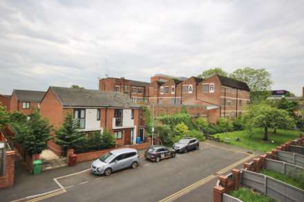 Lockton Close, Manchester, Image 3