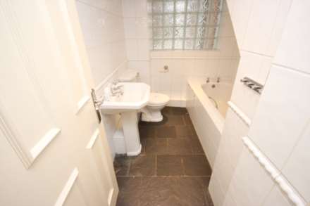 Wilton Place, Manchester, Image 9