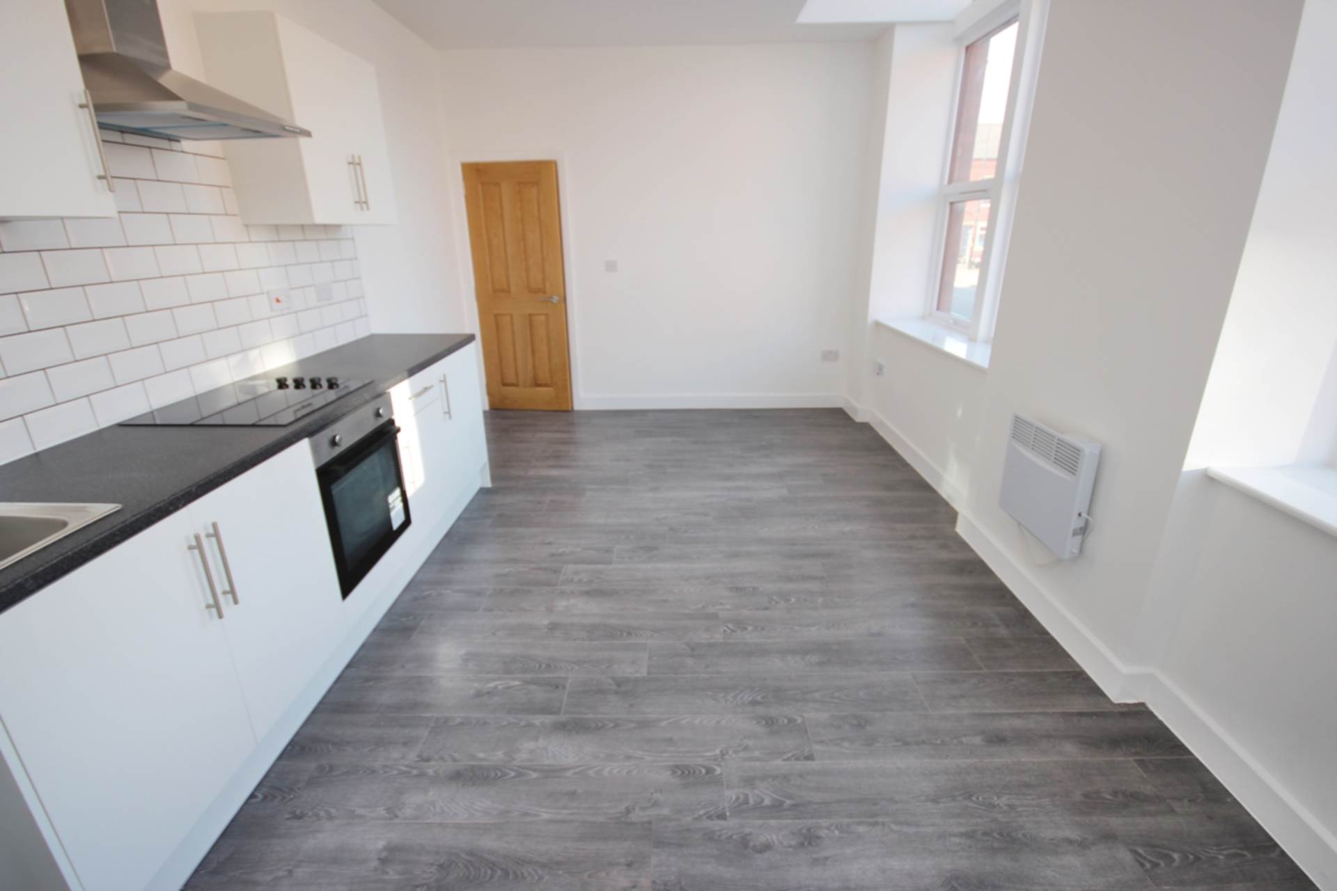 Railway Road, Leigh, Image 5