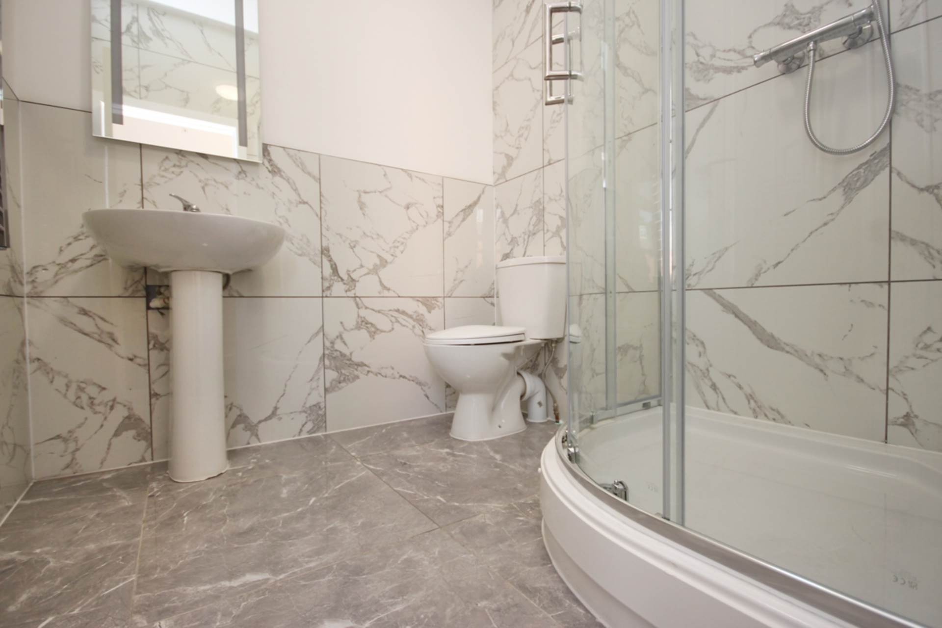 Railway Road, Leigh, Image 6