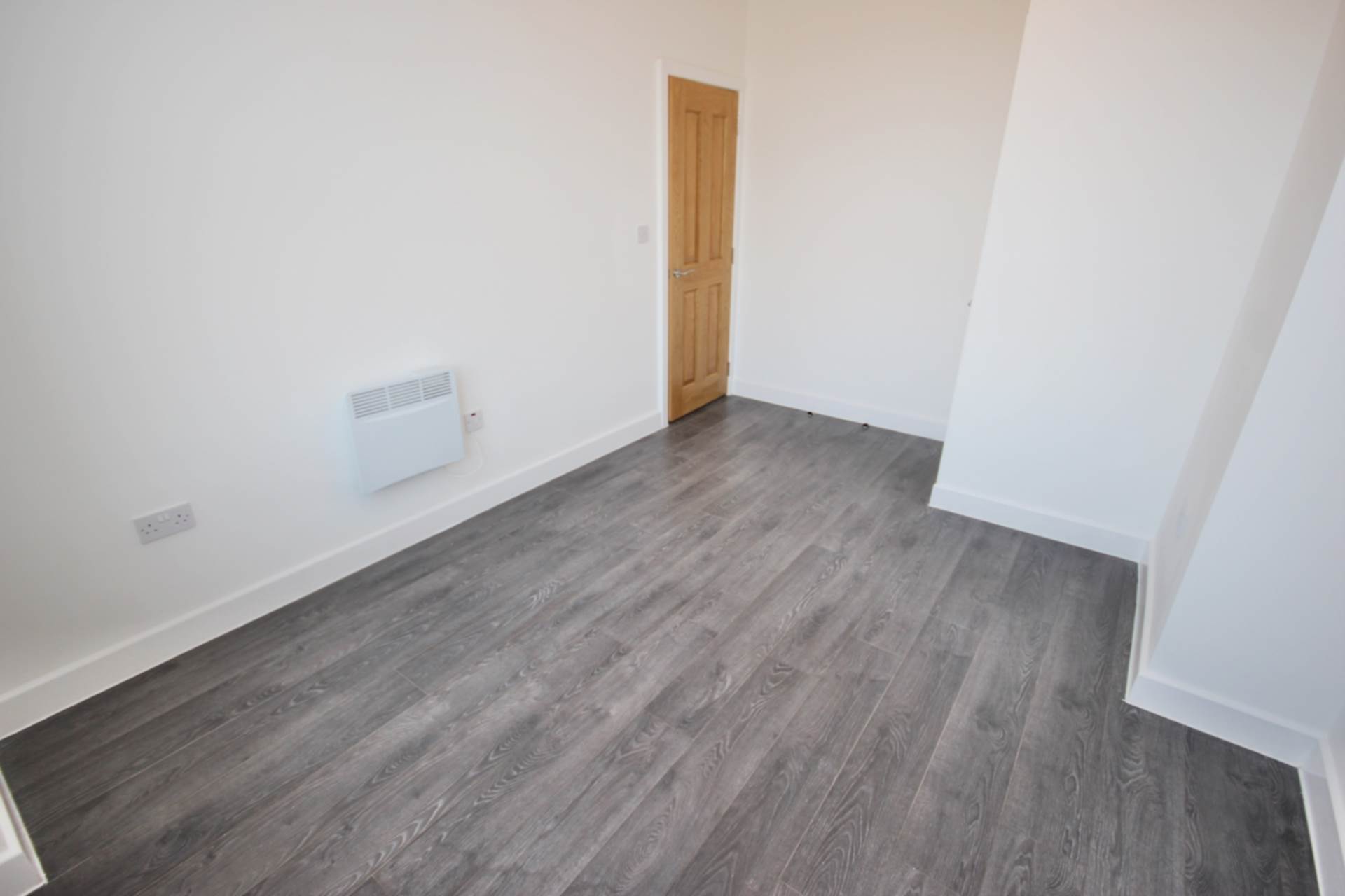 Railway Road, Leigh, Image 9