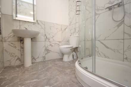 Railway Road, Leigh, Image 6