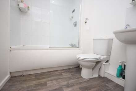 Elmira Way, Salford, Image 8