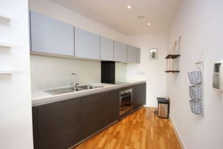 Piccadilly Place, Manchester, Image 3