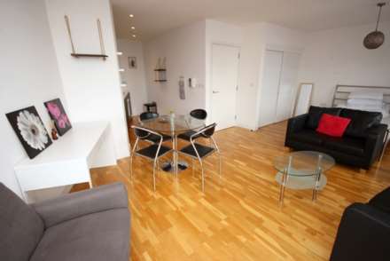 Piccadilly Place, Manchester, Image 4