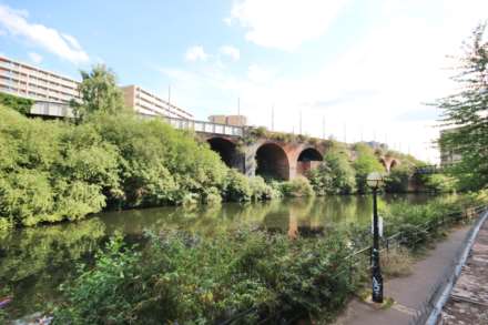 2 Bedroom Apartment, South Hall Street, Salford