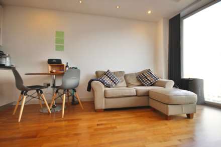 The Quays, Salford, Image 3