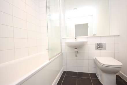 Wharf End, Manchester, Image 5