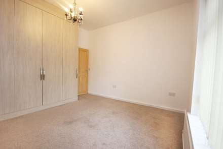 Harley Road, Sale, Image 8