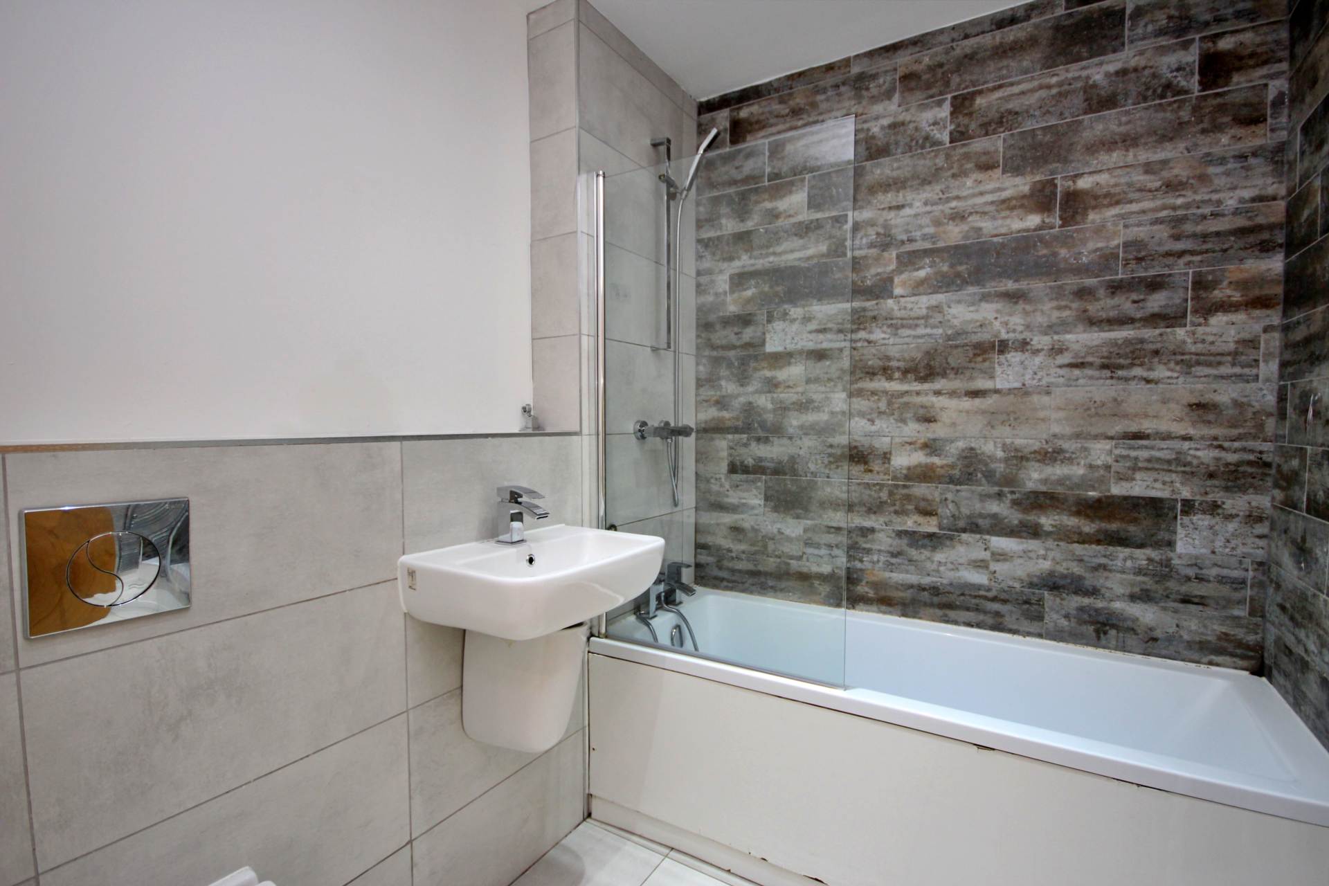 Crossbank, Salford, Image 6