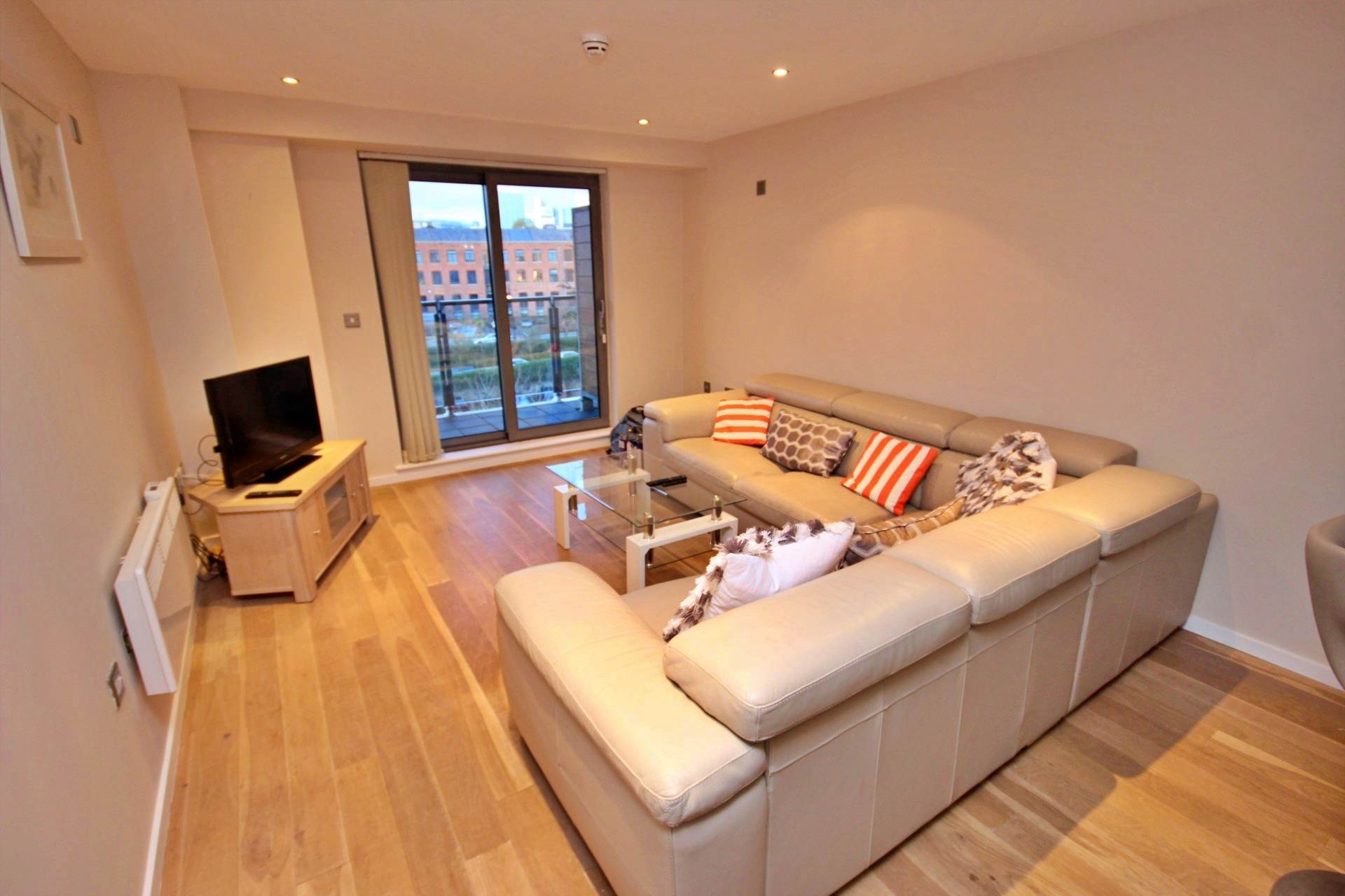 Castlegate, Chester Road, Manchester, Image 1