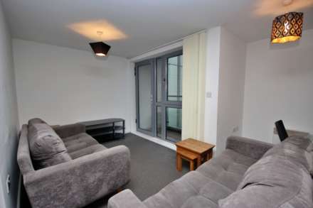 Property For Rent Elmira Way, Salford