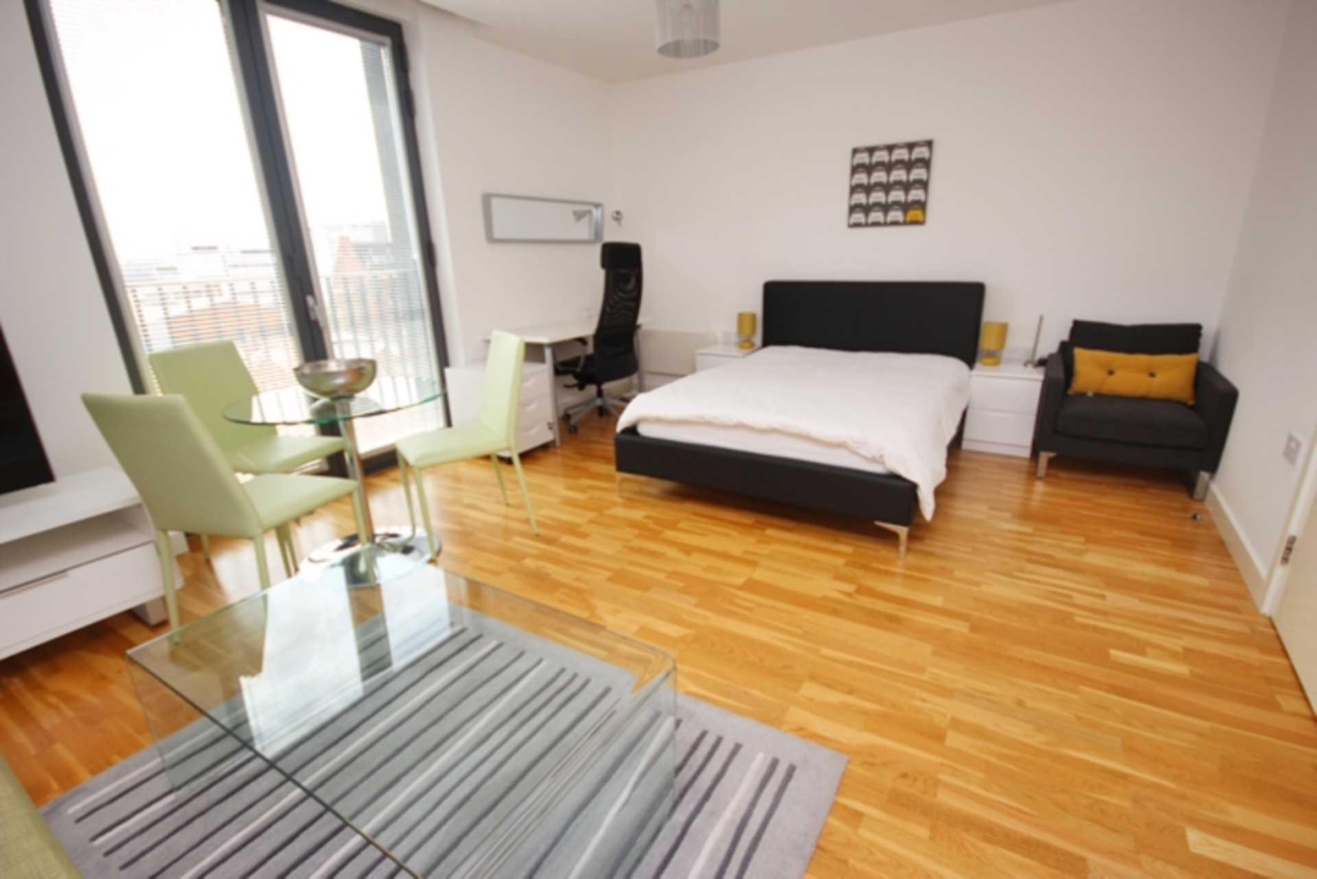 Piccadilly Place, Manchester, Image 3