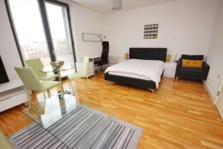 Piccadilly Place, Manchester, Image 3