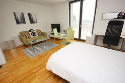 Piccadilly Place, Manchester, Image 4