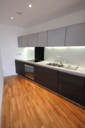 Piccadilly Place, Manchester, Image 2