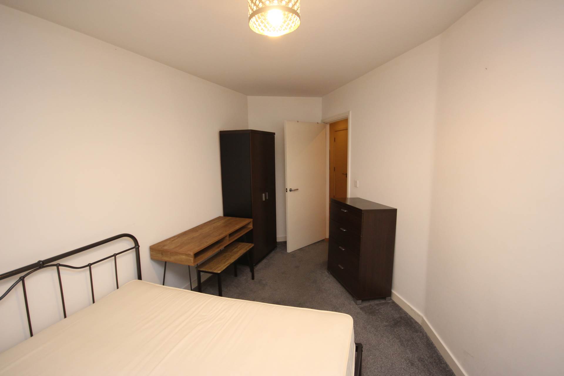 Piccadilly Place, Manchester, Image 3