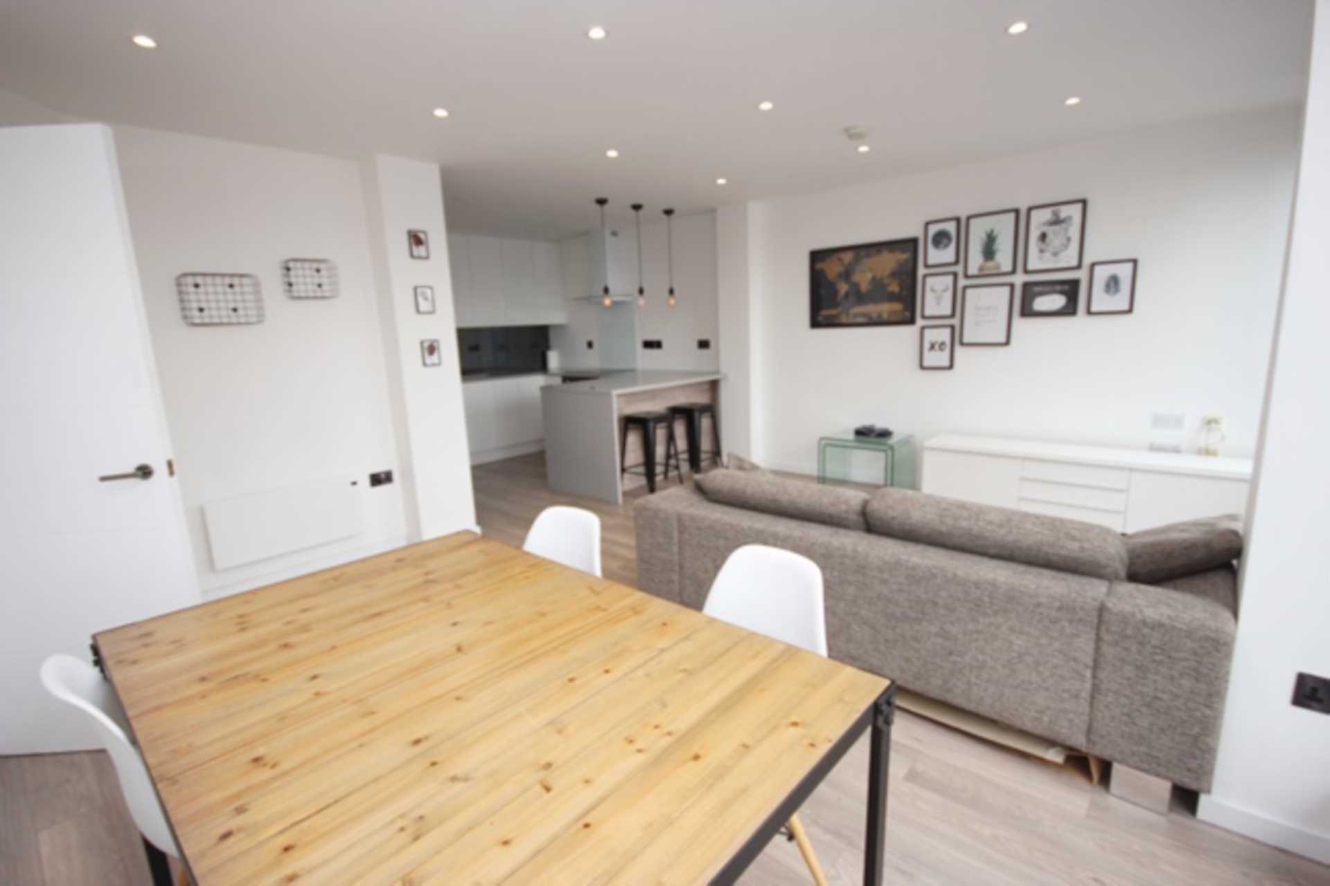 City Gate, Blantyre Street, Image 4