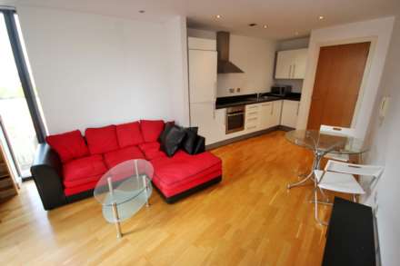 Millennium Tower, Salford Quays, Image 8