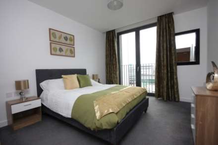 Piccadilly Place, Manchester, Image 3