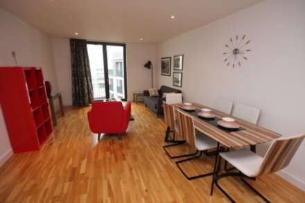 Piccadilly Place, Manchester, Image 4