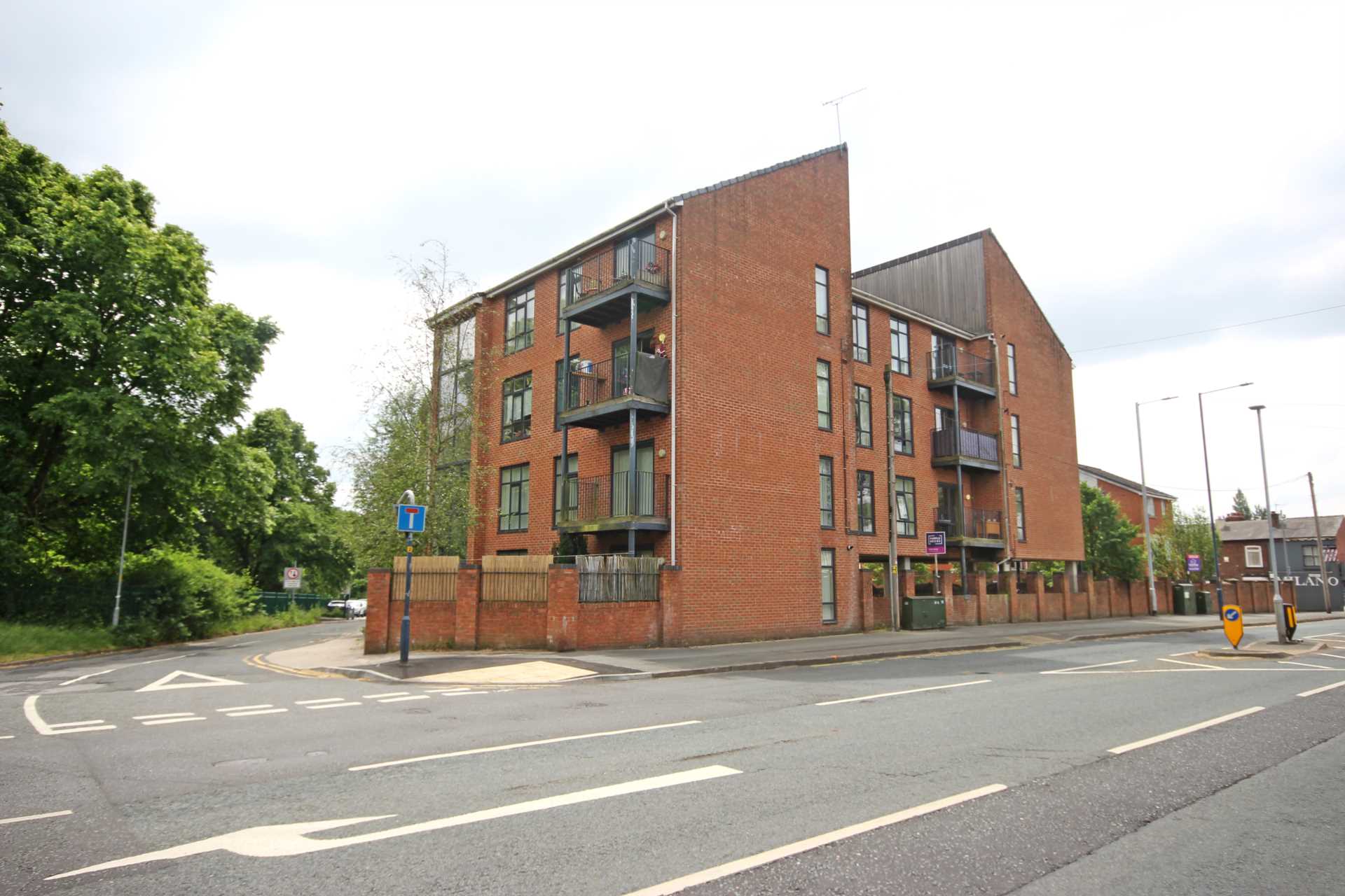 Mossley Road, Ashton Under Lyne, Image 1