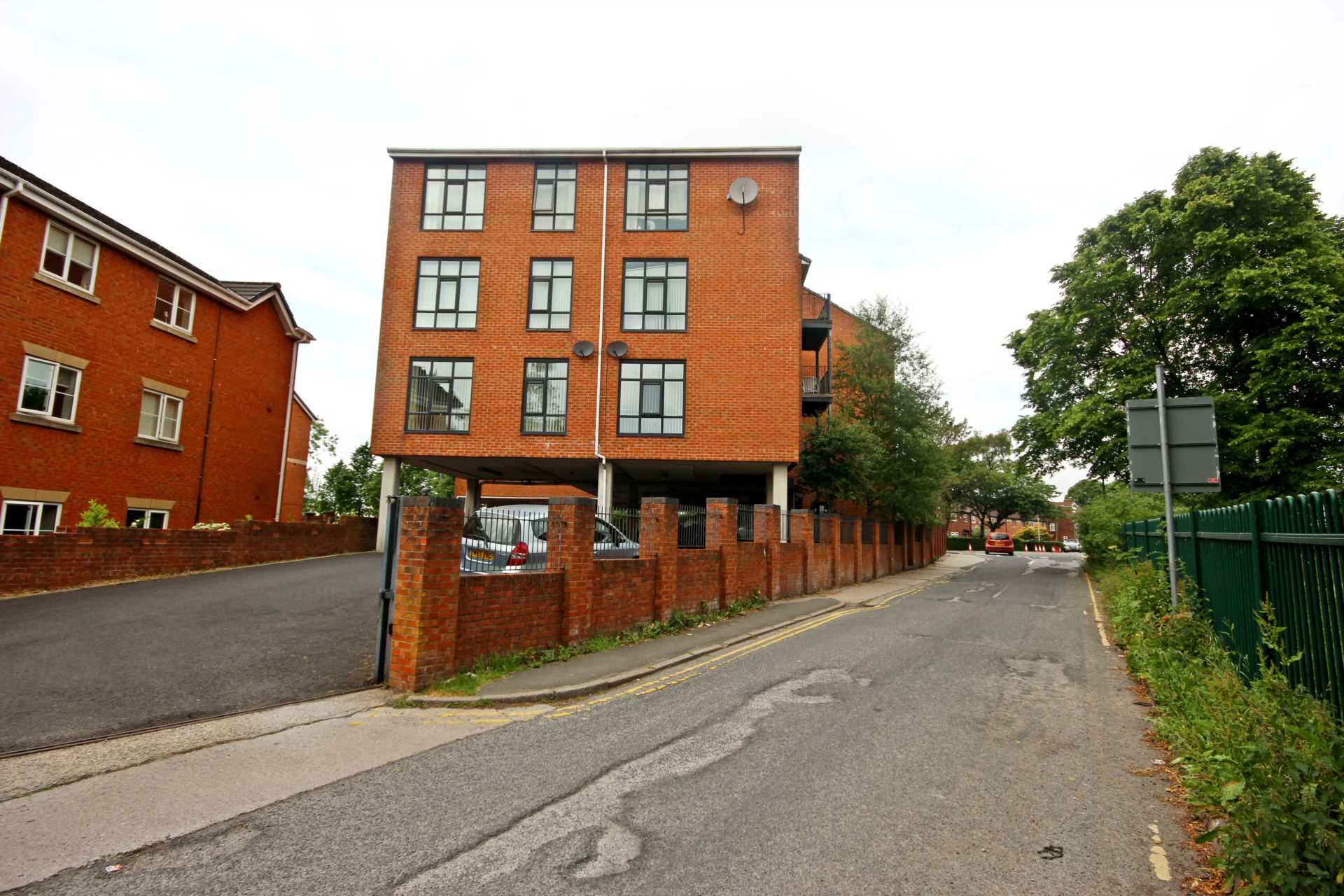 Mossley Road, Ashton Under Lyne, Image 9