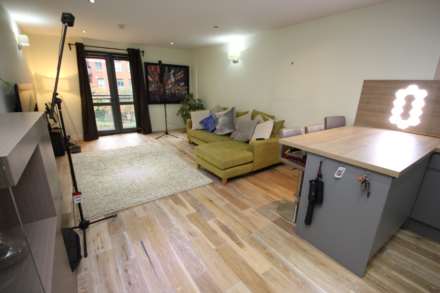 Property For Rent Ellesmere Street, Manchester