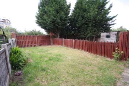 Linen Court, Salford, Image 7