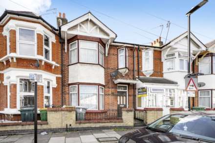 Wyatt Road, Forest Gate E7, Image 1