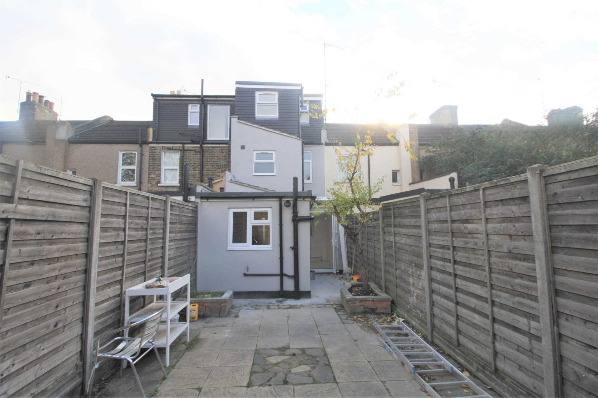 Pond Road, Stratford, E15, Image 13