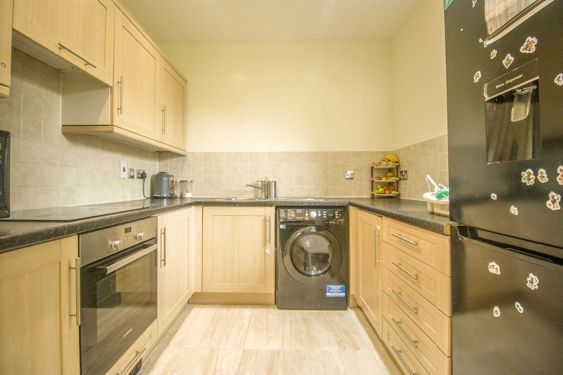 Royal Crescent, Newbury Park, IG2, Image 3