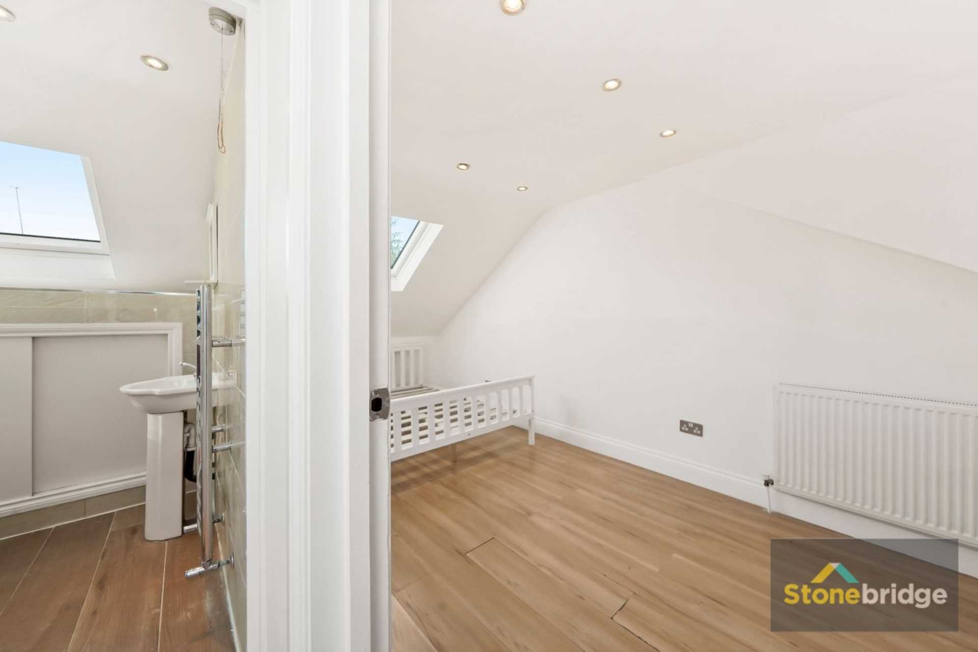 Macdonald Road, London, E17, Image 19